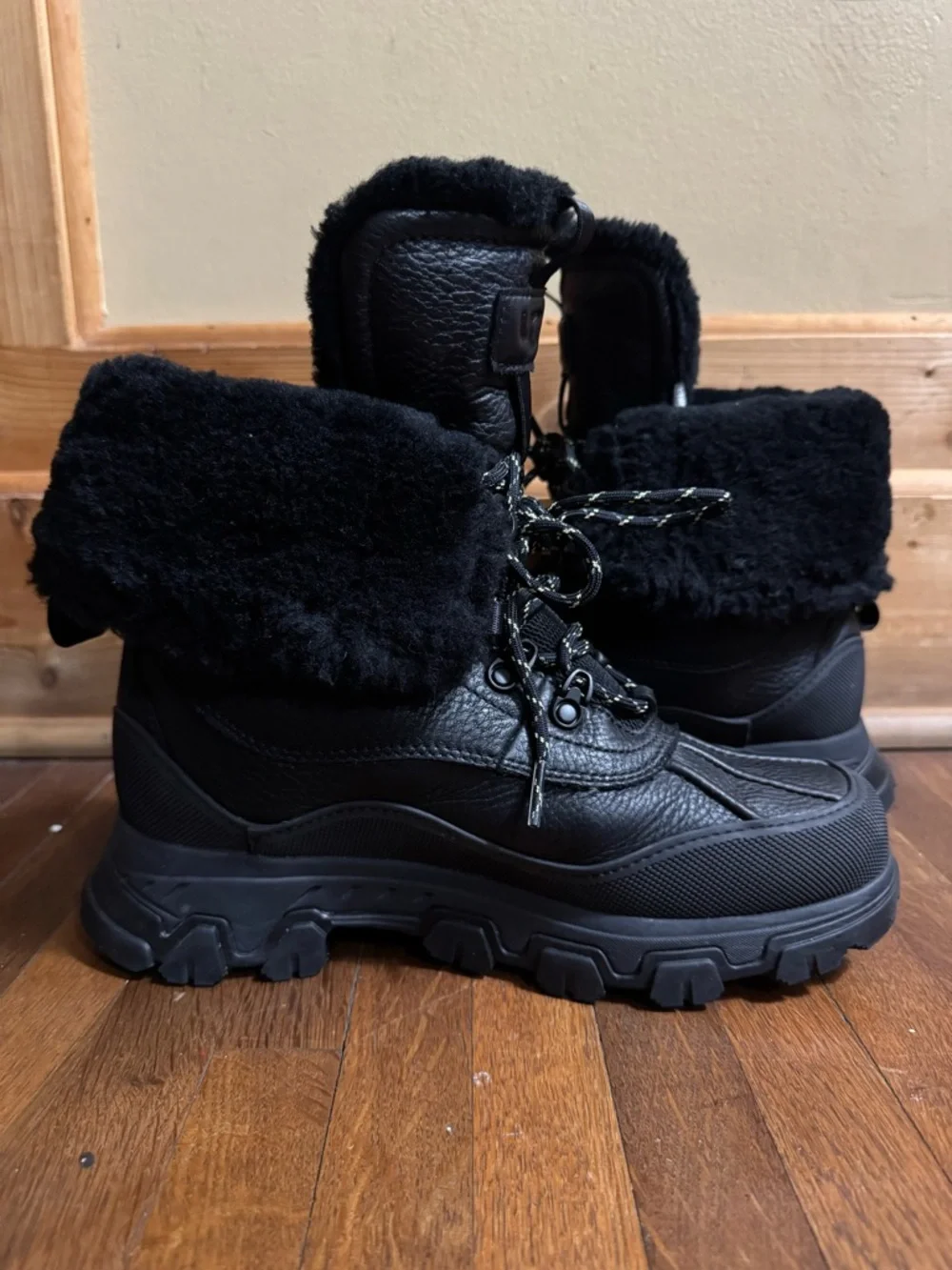 UGG waterproof women’s black boots size 7.5 brand new